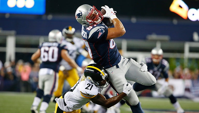 Gronkowski captura el ovoide para un touchdown