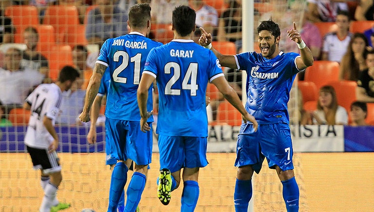 Hulk celebra uno de sus goles contra Valencia 