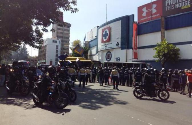 Así fue la llegada de la Rebel al Azul