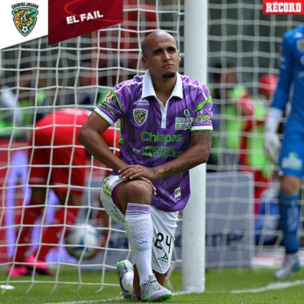 Luis Rodríguez después del autogol