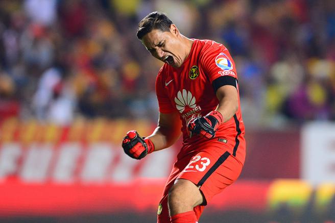 Muñoz festeja un gol ante Morelia