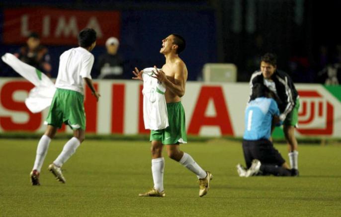 Hernández festeja el título Sub 17 tras vencer a Brasil