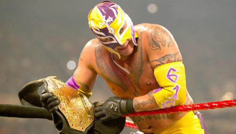 Rey Mysterio después de una lucha