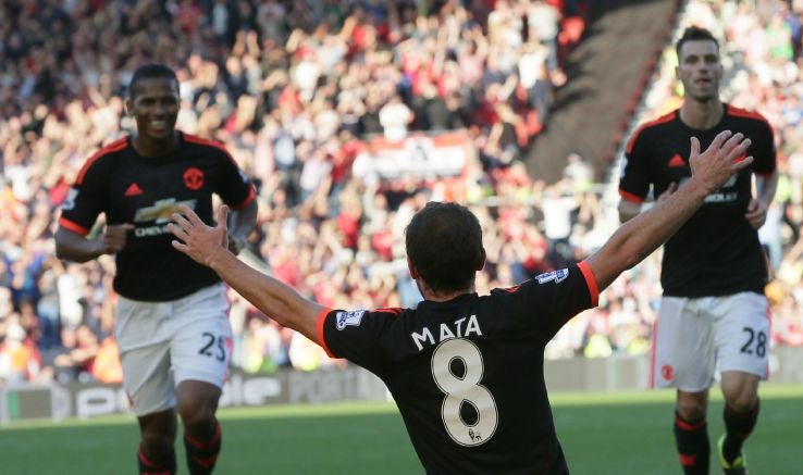 Juan Mata celebra su gol frente al Southampton