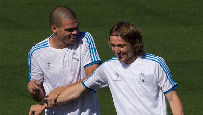 Pepe y Modric en un entrenamiento del Madrid