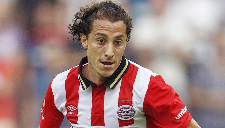 Guardado en un partido con el PSV