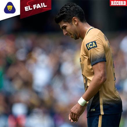 Herrera se lamenta en partido de Pumas