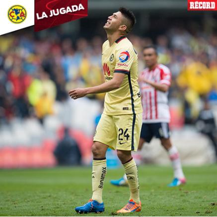 Oribe mira al cielo en el Clásico