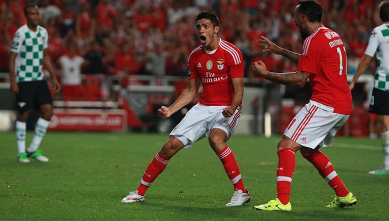 Raúl Jiménez, celebrando su gol contra Moreirense