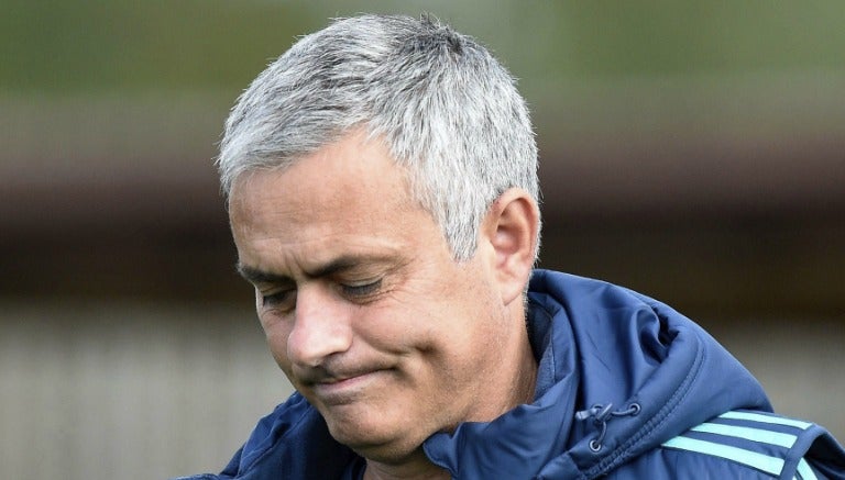 Mourinho en un entrenamiento del Chelsea