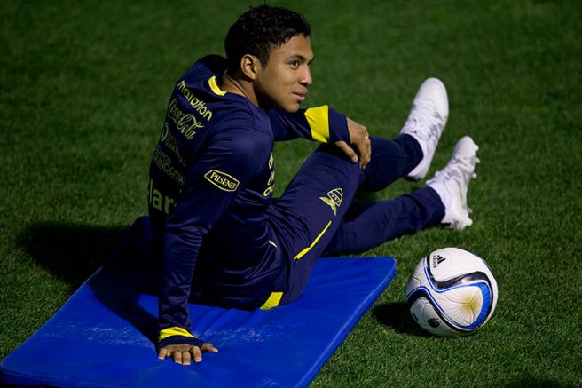 Jefferson Montero, en la práctica con su Selección