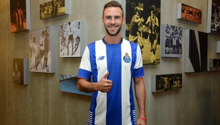 Miguel Layún en su llegada a la escuadra del Porto