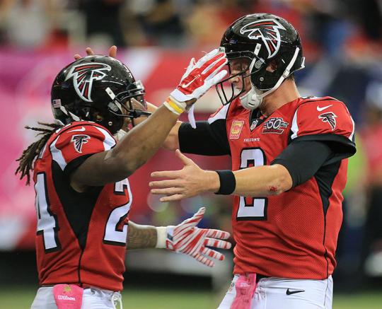 Freeman y Ryan festejan la victoria de Atlanta