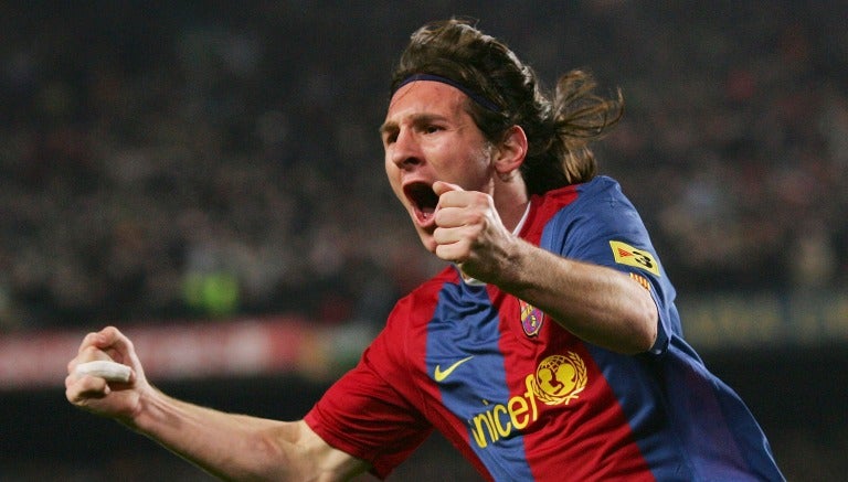 Messi celebra un gol con el Barcelona en el 2007