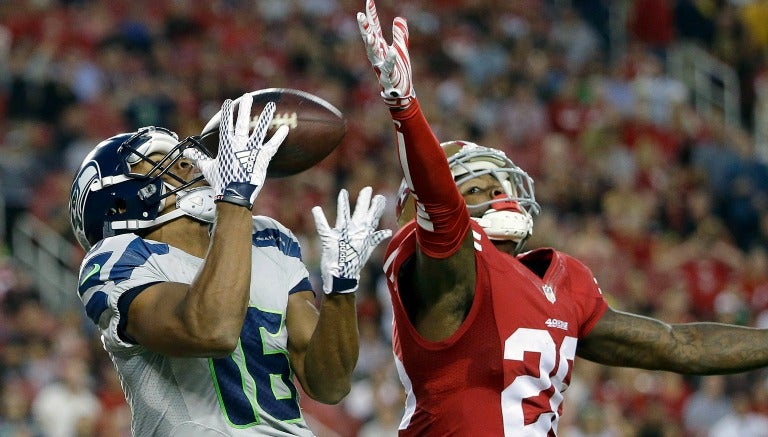 Lockett recibe pase profundo de Wilson