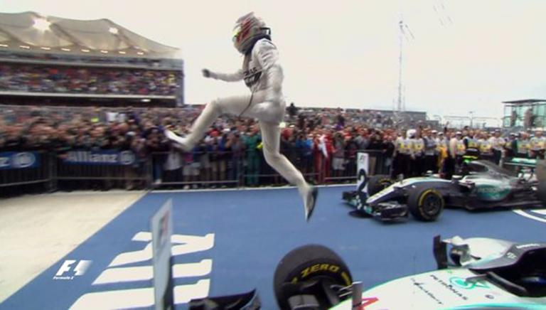 Lewis Hamilton celebra su triunfo en el GP de EU 