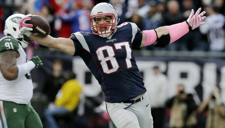 Rob Gronkowski celebra tras conseguir un touchdown