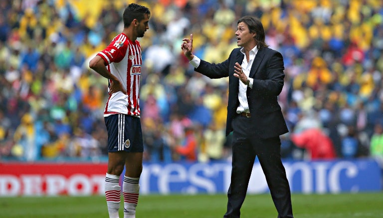 Almeyda da instrucciones al Dedo López