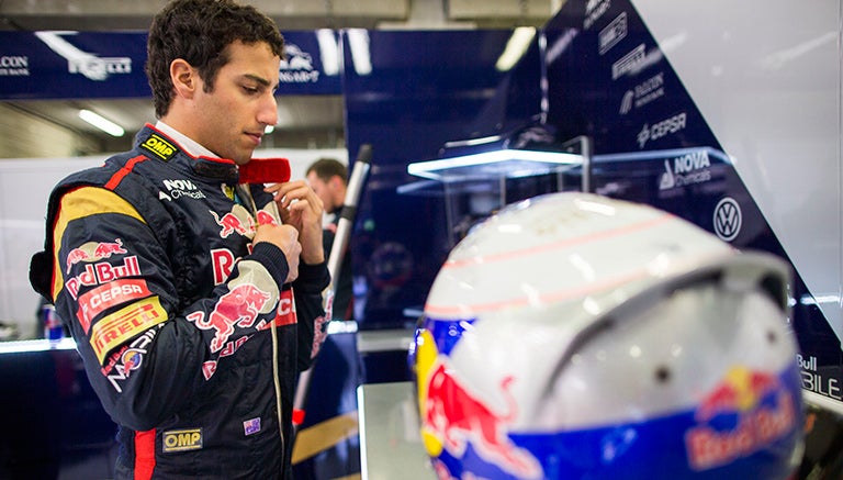 Daniel Ricciardo se prepara para una competencia 