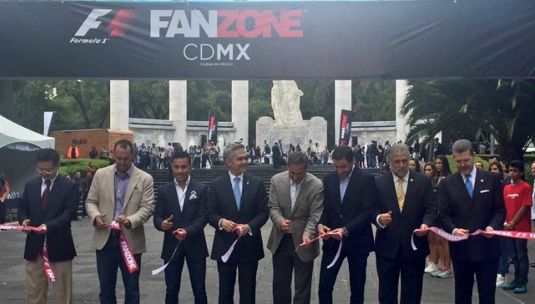 Miguel Ángel Mancera corta el listón del F1 Fan Zone México