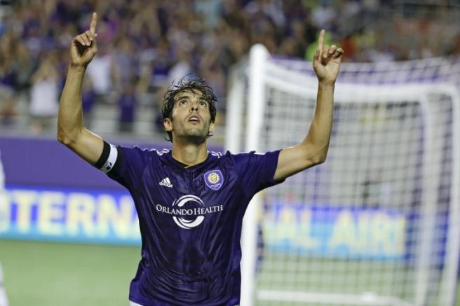 Kaká celebra un gol con el Orlando City