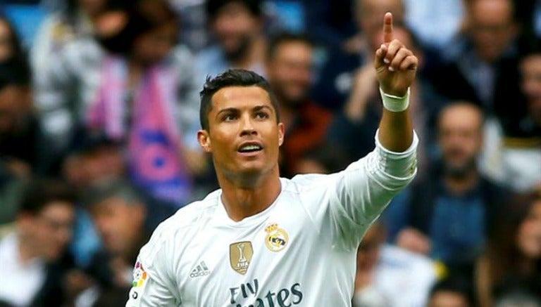 Cristiano Ronaldo festeja un gol con el Real Madrid