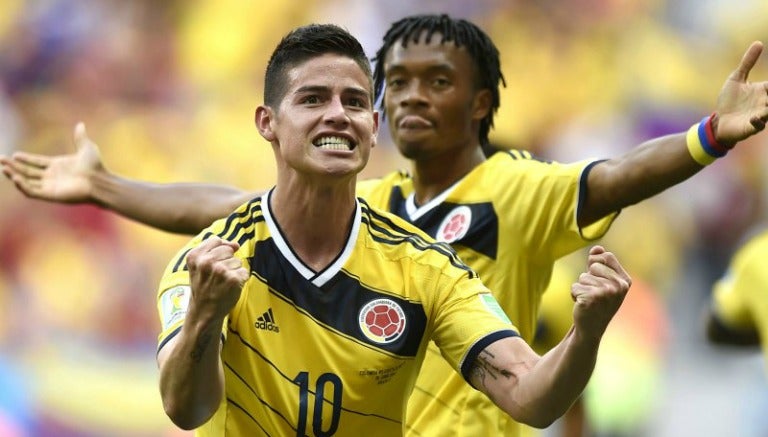 James Rodríguez festeja un gol con Colombia