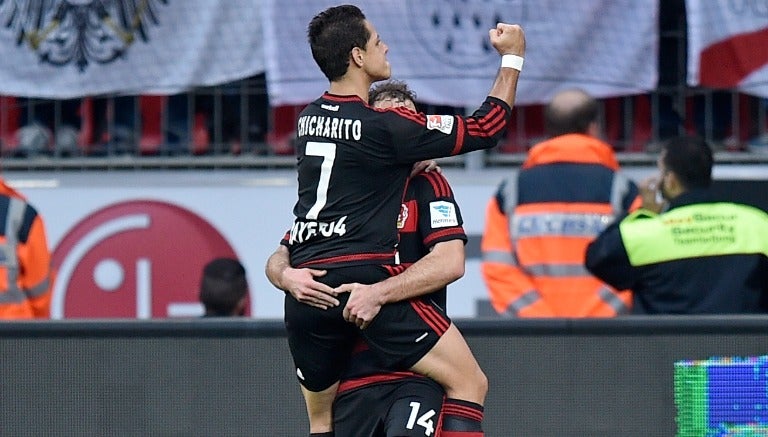 Chicharito grita su tanto a la tribuna