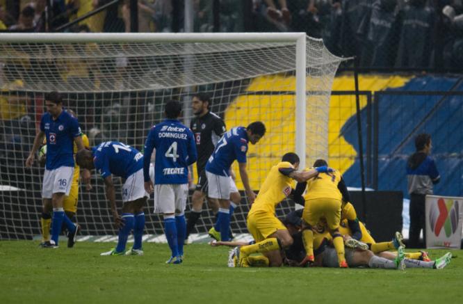 Cruz Azul se lamenta tras autogol de Castro