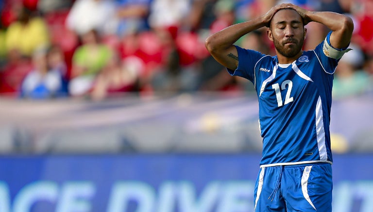 Futbolista de El Salvador durante la Copa Oro