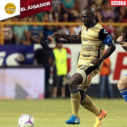 Segundo Castillo en un partido de Dorados