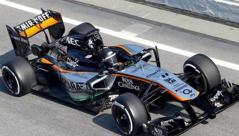 Checo, en su monoplaza de Force India