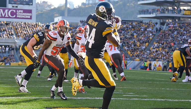 Antonio Brown en el partido contra Cleveland