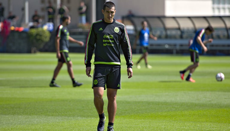 Torres Nilo en entrenamiento del Tri