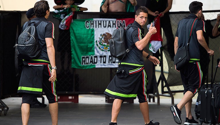 El Chicharito en la llegada del Tri a Honduras 