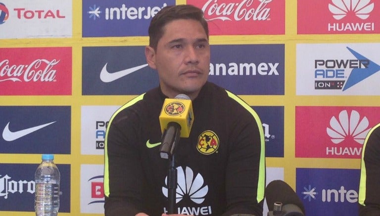 Muñoz habla en conferencia de prensa