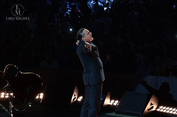 Luis Miguel en un concierto