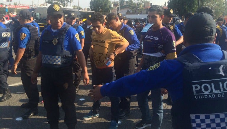 Aficionados en el segundo filtro de seguridad