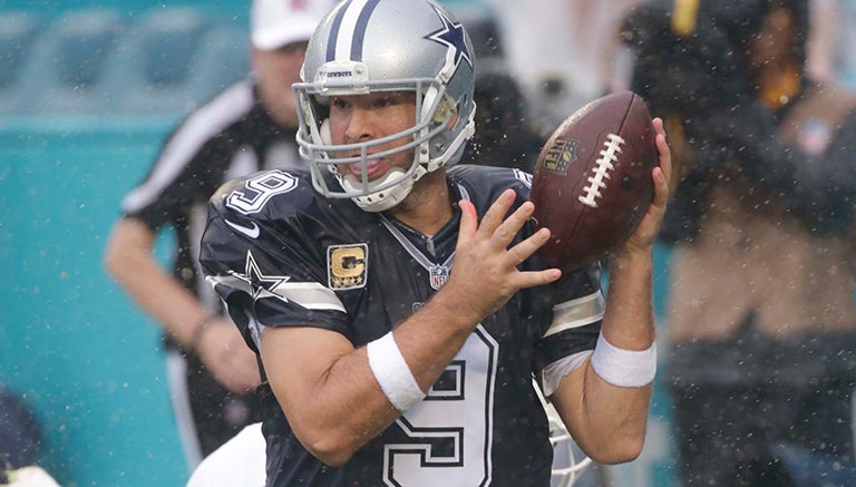 Tony Romo en el partido contra Delfines 