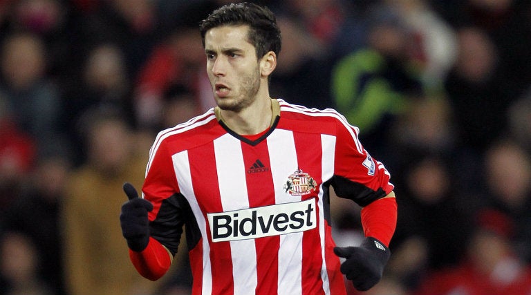 Ricky Álvarez, durante juego con el Sunderland