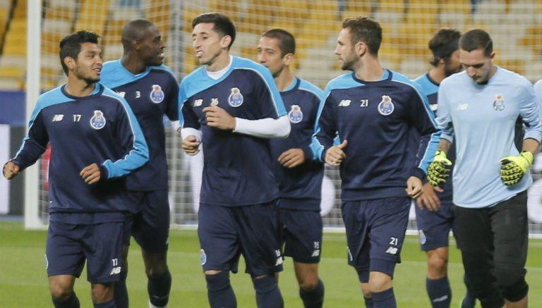 Herrera, Layún y Tecatito, en un entrenamiento del Porto