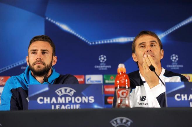 Layún y Lopetegui, en conferencia de prensa