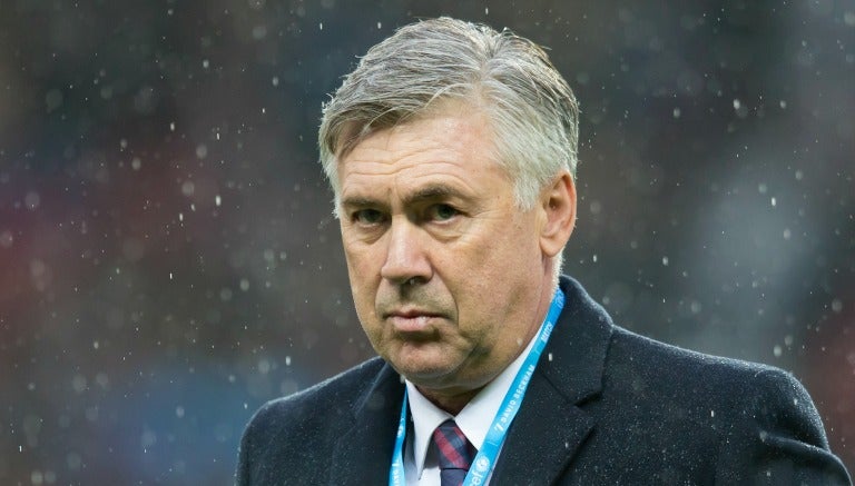 Carlo Ancelotti durante un partido