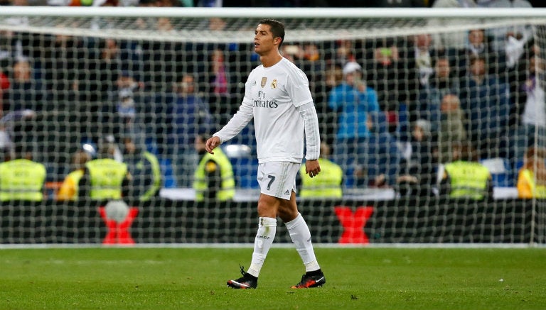 Cristiano camina desmotivado durante Clásico Español