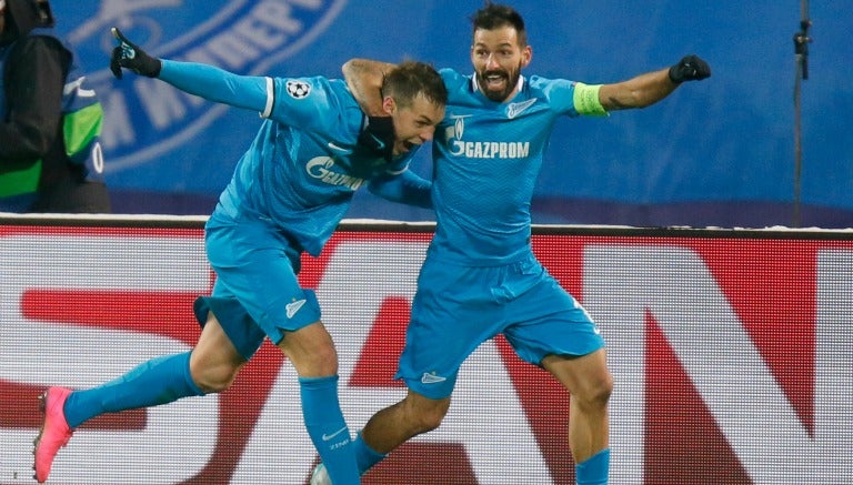 Dzyuba, celebrando su anotación contra el Valencia