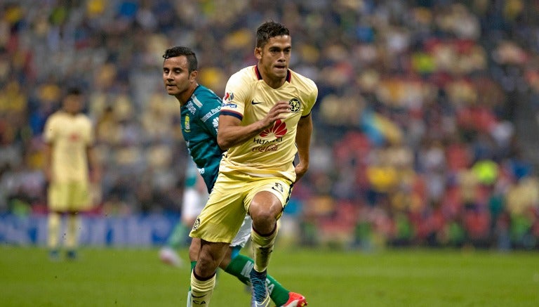 Andrés Andrade durante el partido contra León