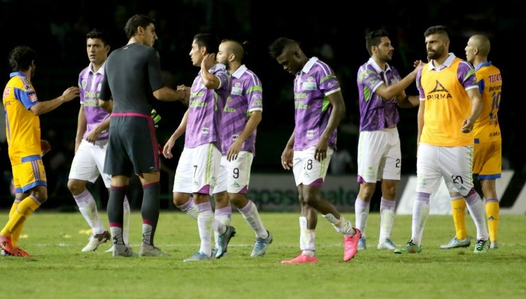 Jugadores de Chiapas después de ser eliminados