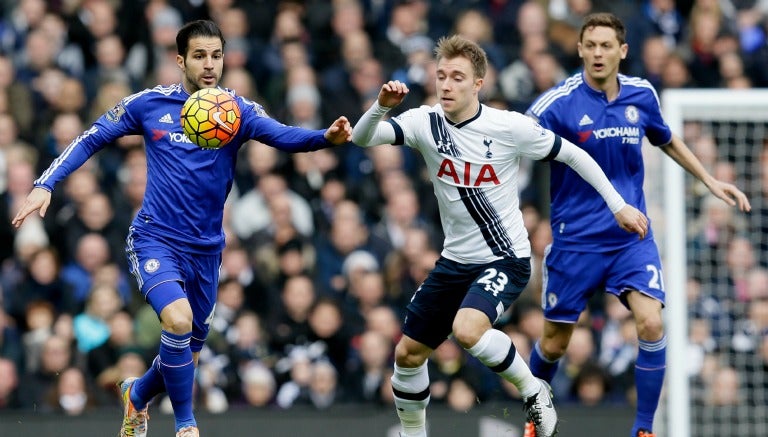 Pelea por el esférico en White Hart Lane