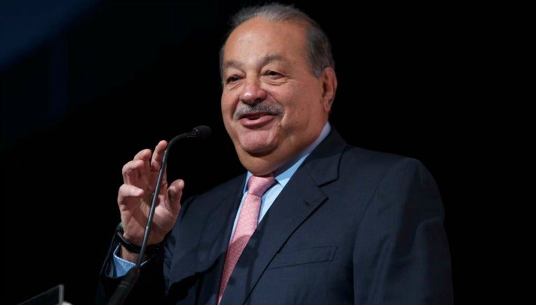 Carlos Slim ofrece un discurso