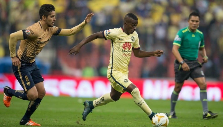 Darwin Quintero en el partido contra Pumas